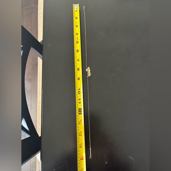 Solid custom made 10K yellow gold name plate ‘Mary’ necklace. One of a kind! - Picture 6 of 7